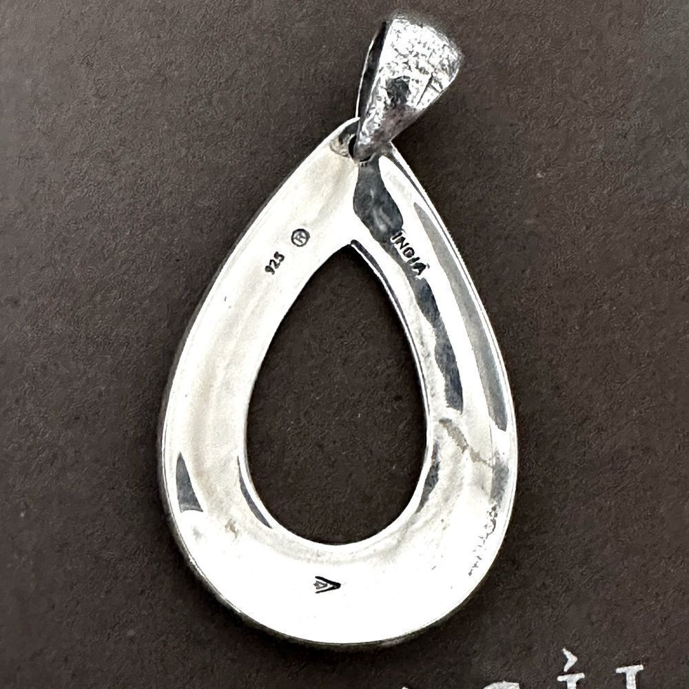 SILPADA S1870 Retired Textured 925 Sterling Silver Teardrop Pendant - Picture 6 of 6